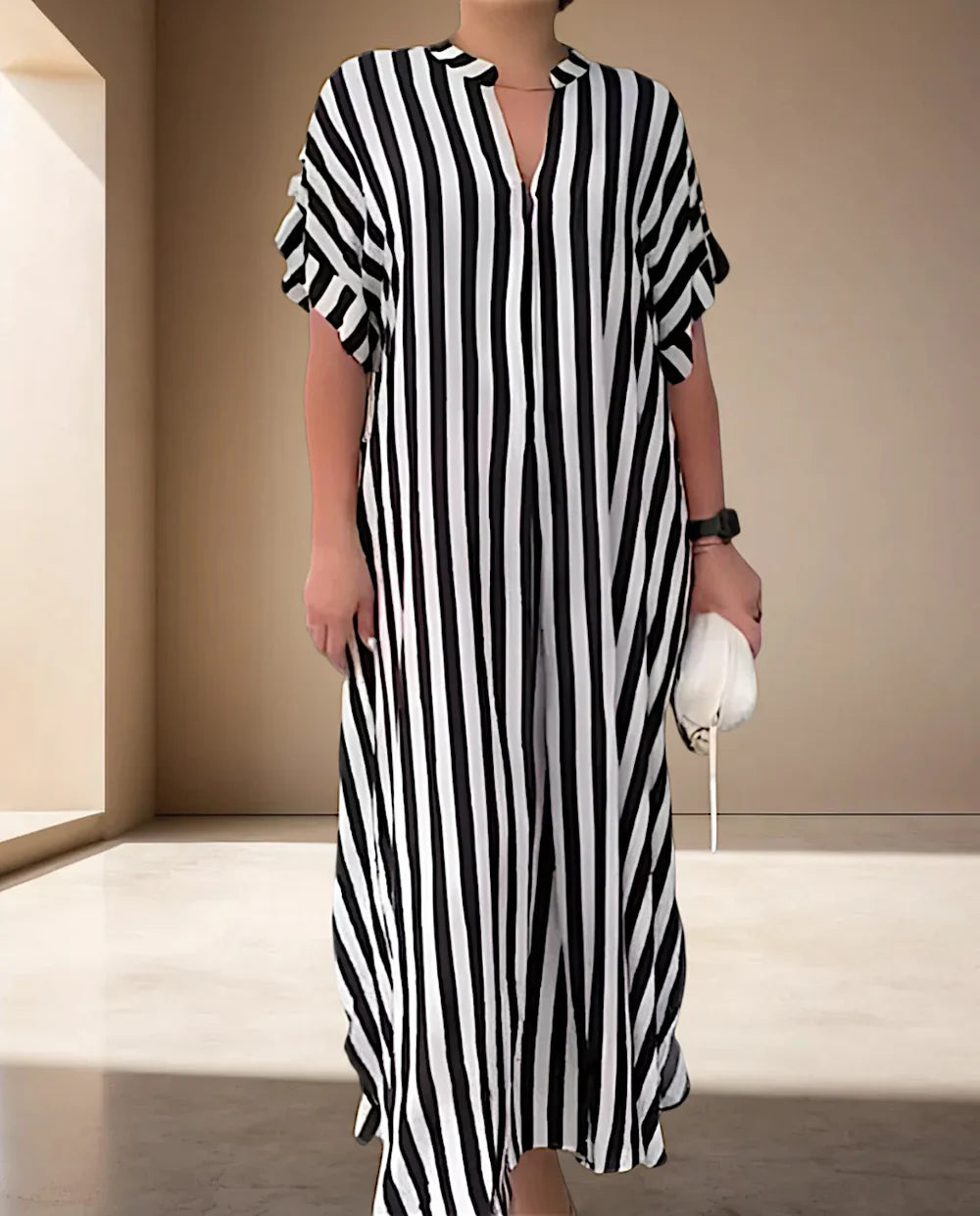 Naevanya – Maxi abito a righe con maniche a volant