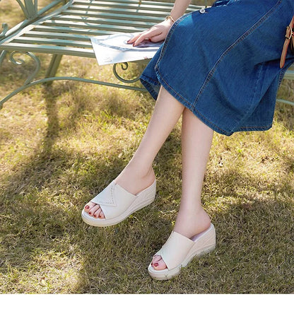 Ophirine – Sandali eleganti con punta aperta e tacco a zeppa