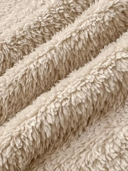 Laetitia – Abito in peluche a collo alto