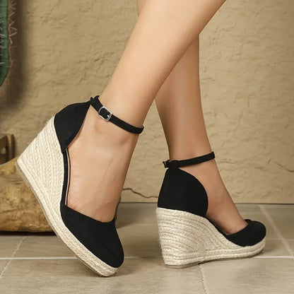 Hanalyn – Espadrillas in pelle scamosciata con cinturino alla caviglia e tacco a zeppa