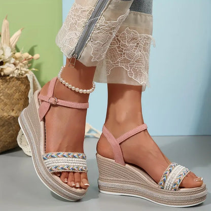 Chiarae – Sandali con zeppa e plateau ispirati allo stile boho