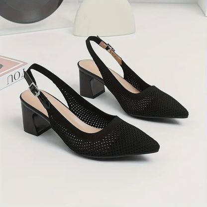 Rinika – Eleganti décolleté con cinturino posteriore realizzate in maglia a rete