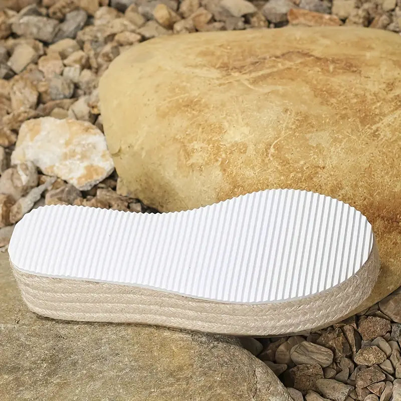 Ayumiya – Sandali con plateau e cinturino trasparente