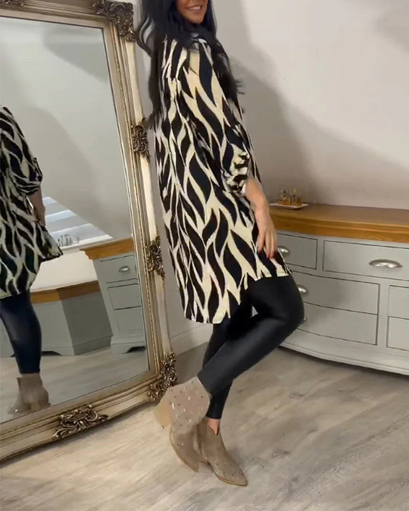 Mykaelae – Elegante camicetta con stampa astratta per donna