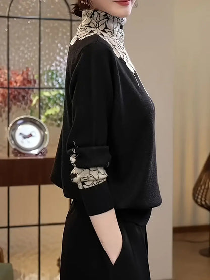 Flori – Elegante maglione a collo alto lavorato a maglia con motivo floreale