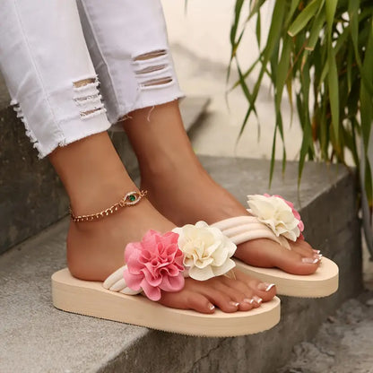 Dolly – Infradito con plateau multicolore e motivo floreale