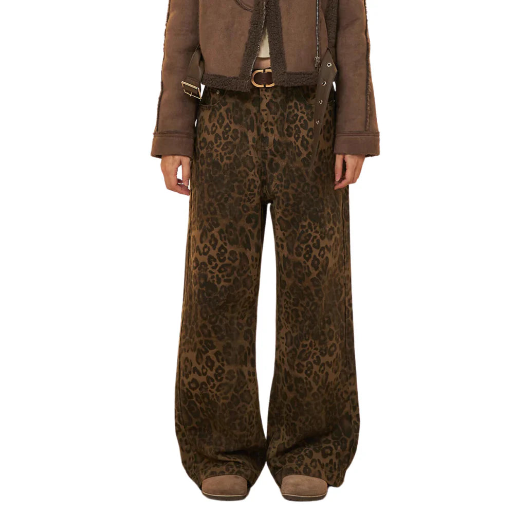 Morvessa – Jeans a gamba larga con stampa leopardata