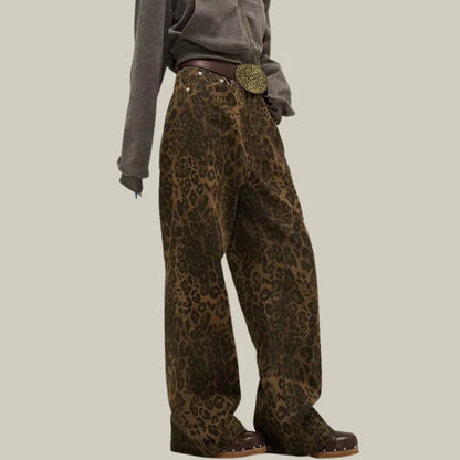 Morvessa – Jeans a gamba larga con stampa leopardata