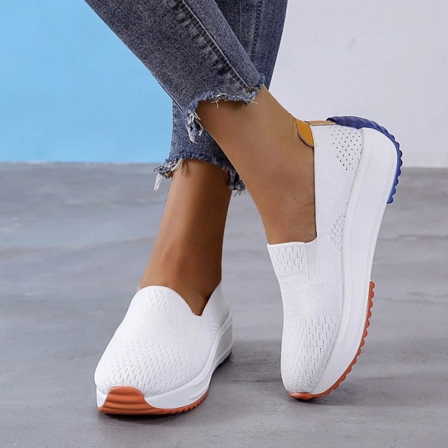 Nyssara – Sneakers slip-on traspiranti con plateau realizzate in maglia