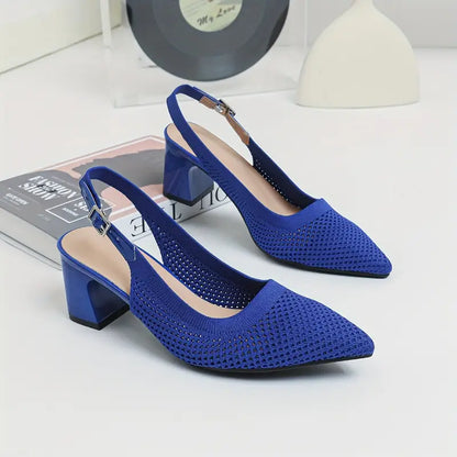 Rinika – Eleganti décolleté con cinturino posteriore realizzate in maglia a rete