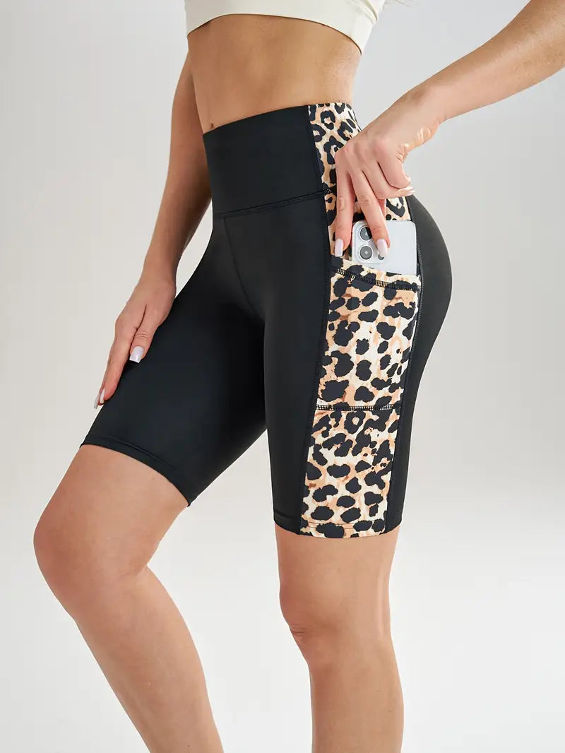 Sanguina – Shorts biker con stampa leopardata e tasche