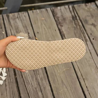 Sonja – Pantofole giocose con fiocco