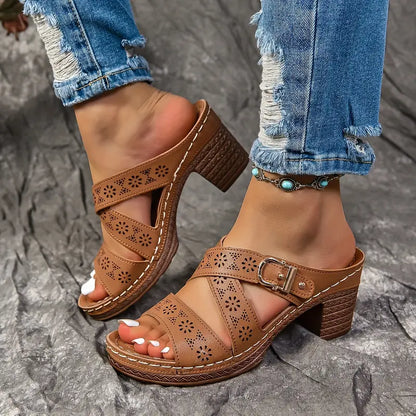 Solienne – Eleganti sandali slip-on con cut-out e tacco a blocco