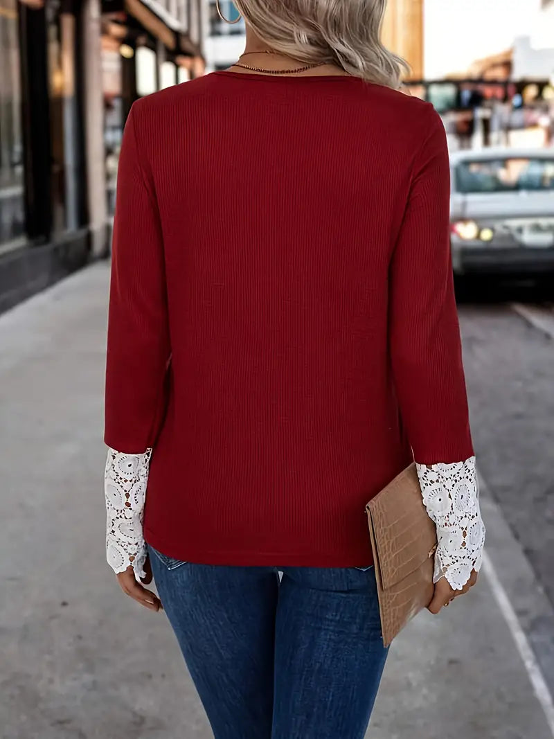 Janira – Top in pizzo con scollo a V e maniche lunghe