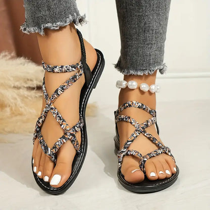 Ginavelle – Eleganti sandali con cinturini intrecciati multicolori