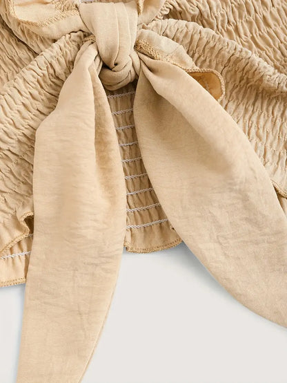 Ivigail – Completo a fascia strutturato con fiocco