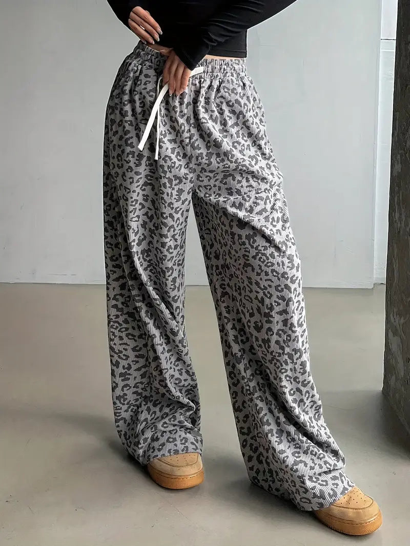 Erisen – Pantaloni oversize eleganti con stampa leopardata