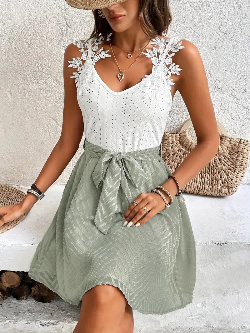 Livia – Incantevole abito con ricami in pizzo