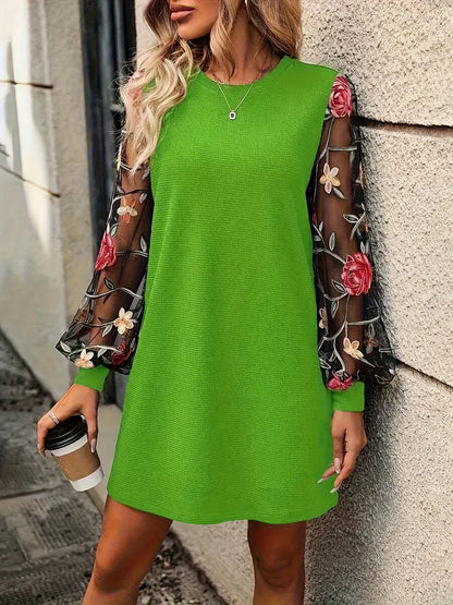 Cecily – Abito con maniche in rete floreale