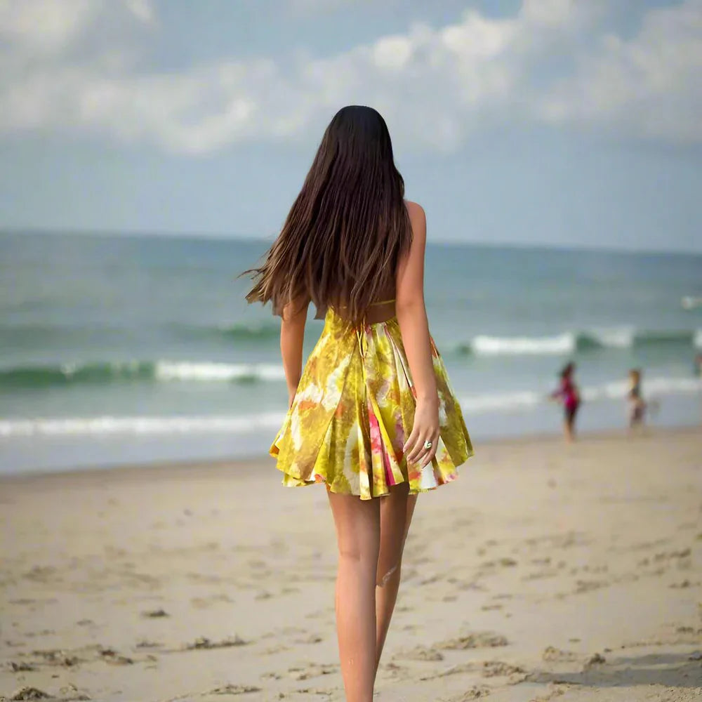 Skylar – Miniabito luminoso allacciato al collo