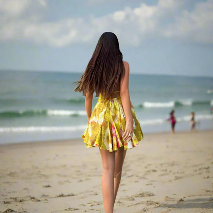 Skylar – Miniabito luminoso allacciato al collo