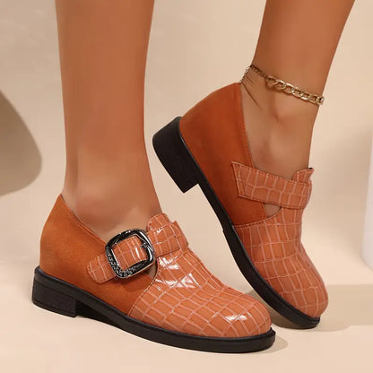 Sanguira – Mocassini eleganti con fibbia in rilievo