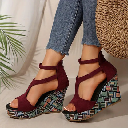 Marita – Sandali con zeppa e cinturino con plateau geometrico