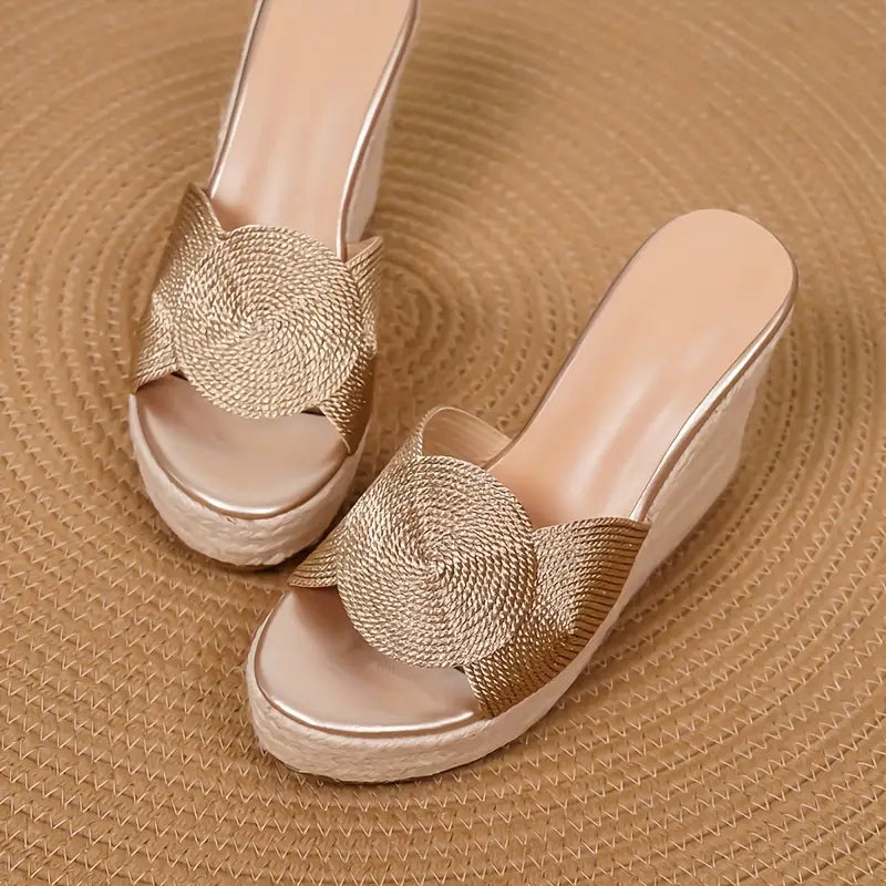 Helga – Eleganti sandali con zeppa con motivo intrecciato