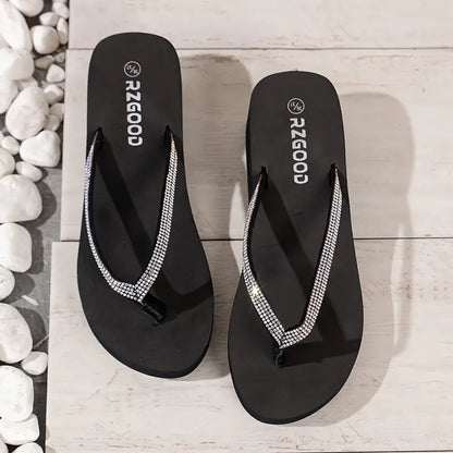 Romilda – Infradito da donna con plateau e strass