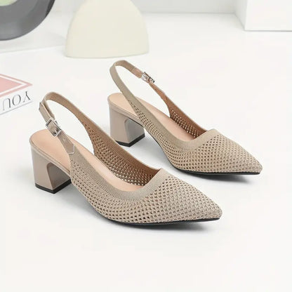 Rinika – Eleganti décolleté con cinturino posteriore realizzate in maglia a rete