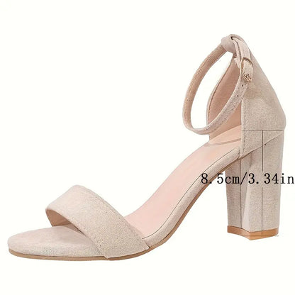 Sorami – Eleganti sandali in pelle scamosciata con tacco a blocco e cinturino alla caviglia