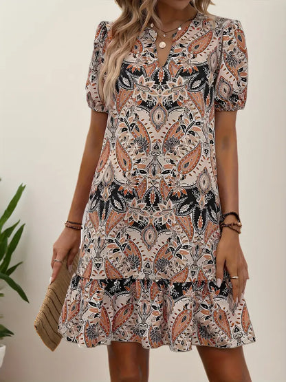 Lexy – Incantevole abito con scollo a V e orlo a balze