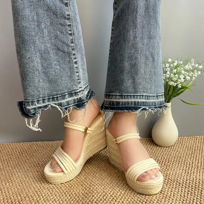 Emila – Sandali con zeppa con doppio cinturino