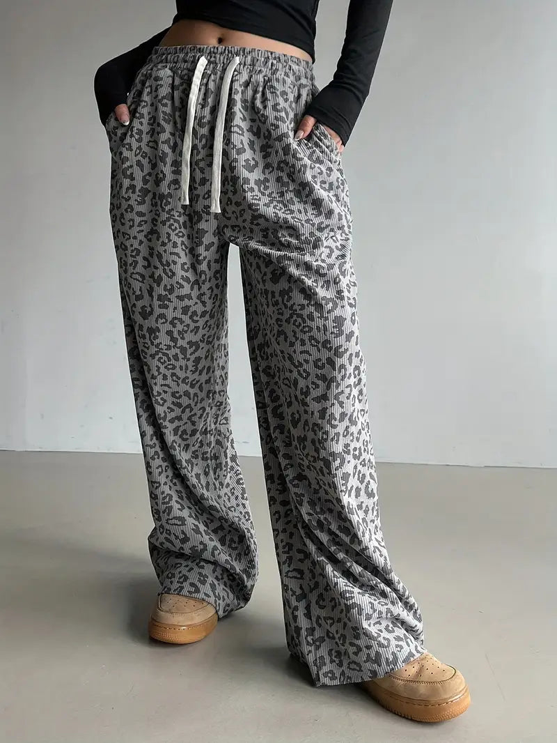 Erisen – Pantaloni oversize eleganti con stampa leopardata