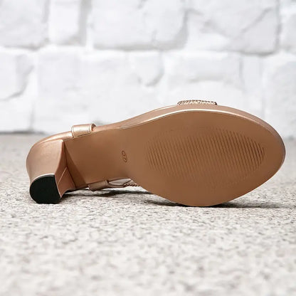 Nozuri – Sandali elastici con cinturino posteriore e tacco spesso