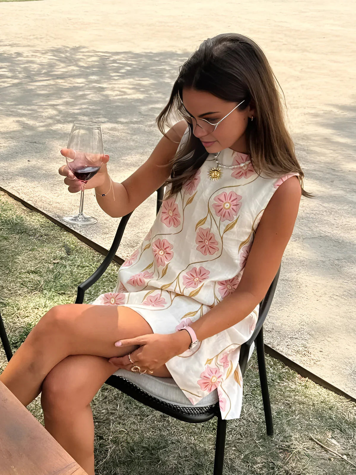 Hollie – Grazioso mini abito in lino con motivo floreale