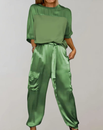 Harlow – Completo in raso elegante e sofisticato