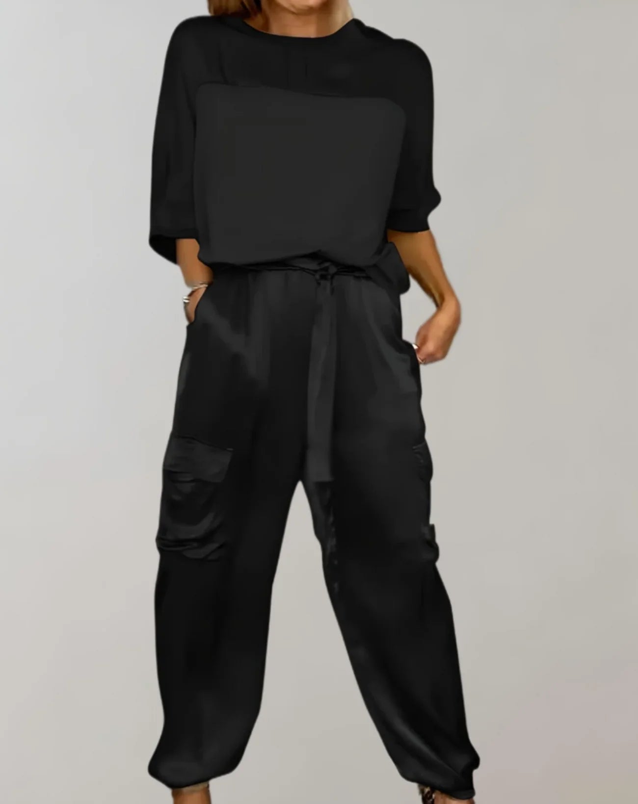 Harlow – Completo in raso elegante e sofisticato