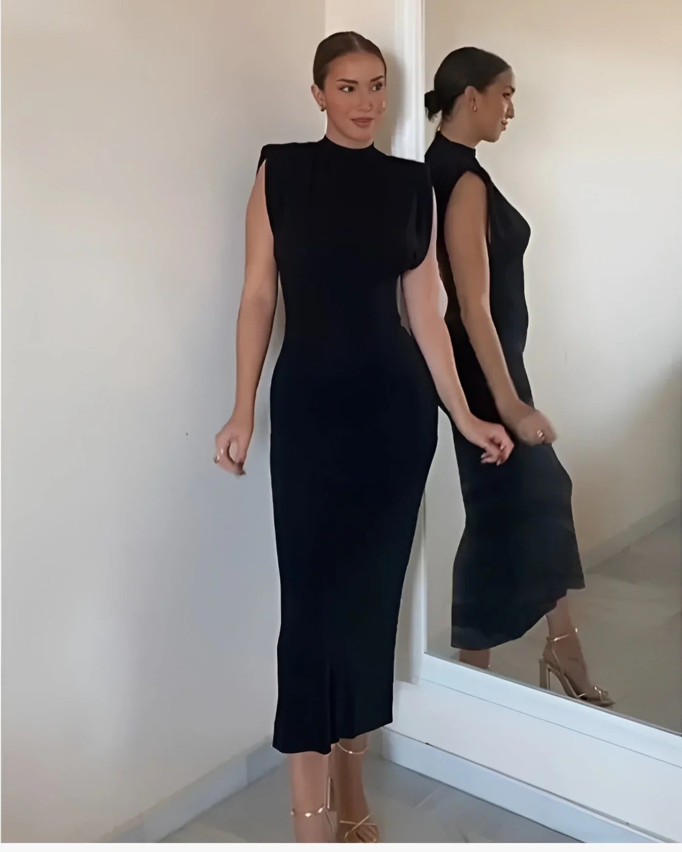 Priyanka – Abito elegante senza maniche con colletto rialzato