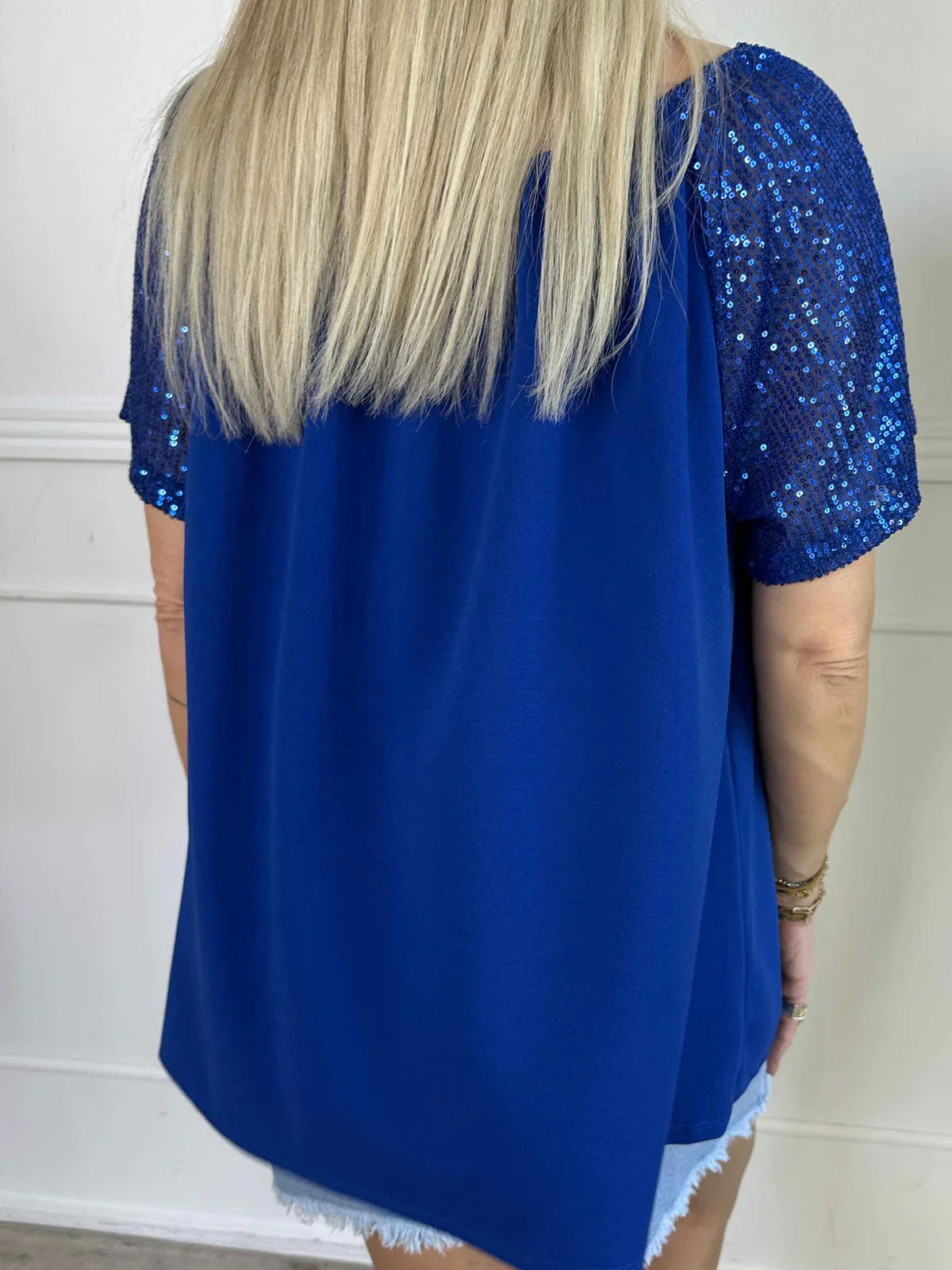 Lianora – Camicetta con maniche in paillettes