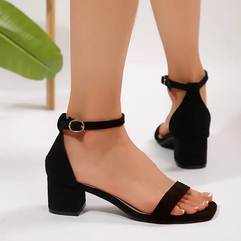 Daphira – Eleganti sandali in pelle scamosciata con tacco basso a blocco