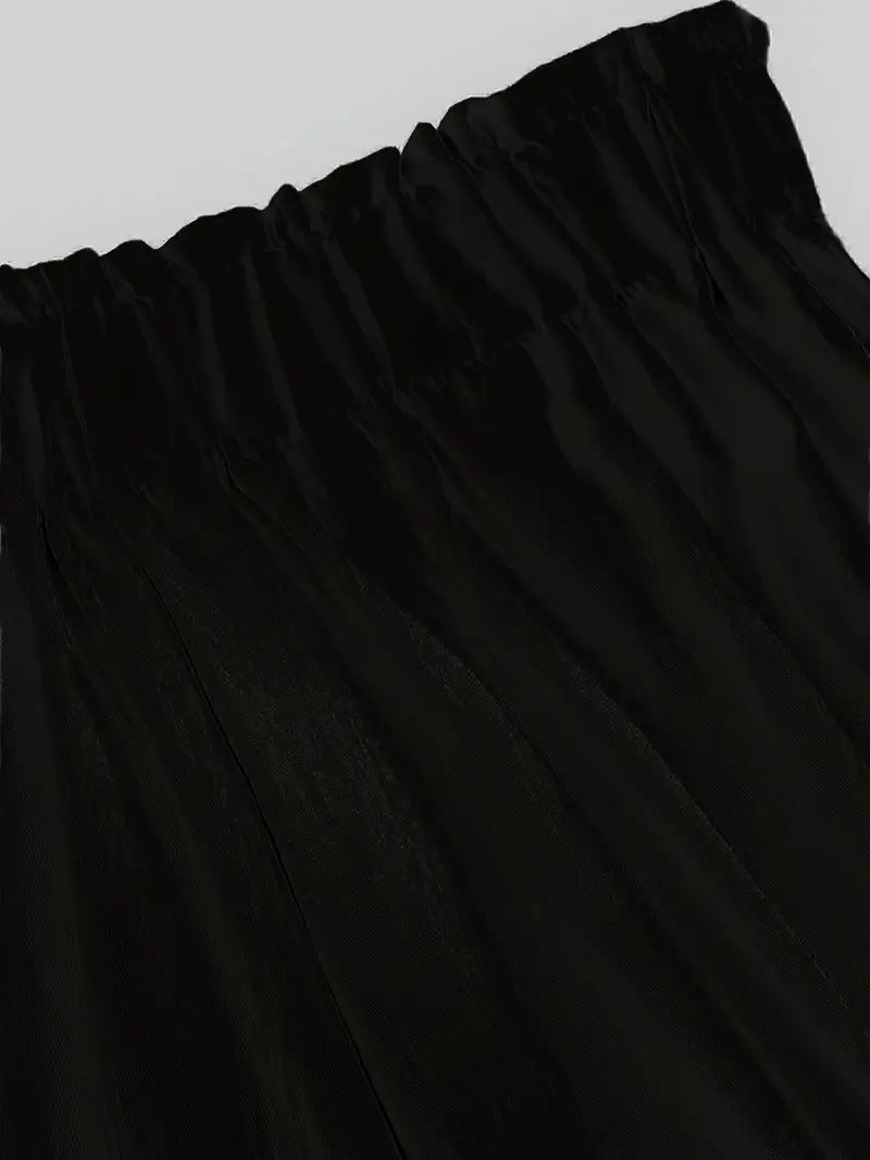 Suzy – Elegante completo due pezzi senza spalline con papillon