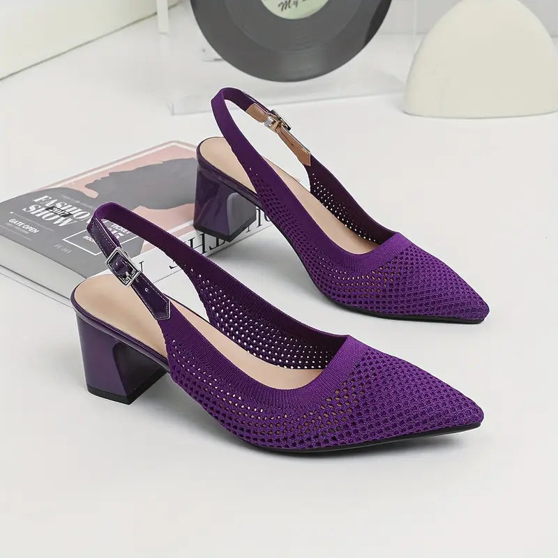 Rinika – Eleganti décolleté con cinturino posteriore realizzate in maglia a rete