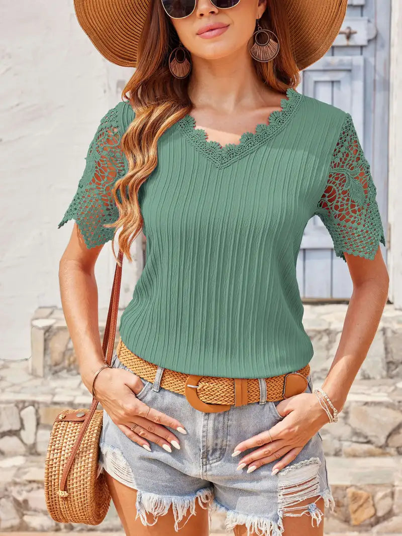 Oraia – Camicetta con pizzo alla moda