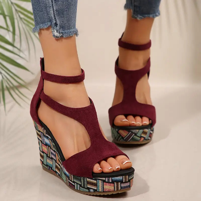 Marita – Sandali con zeppa e cinturino con plateau geometrico