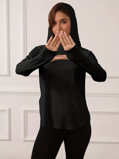 Viletta – Elegante e leggero top con cappuccio e maniche lunghe