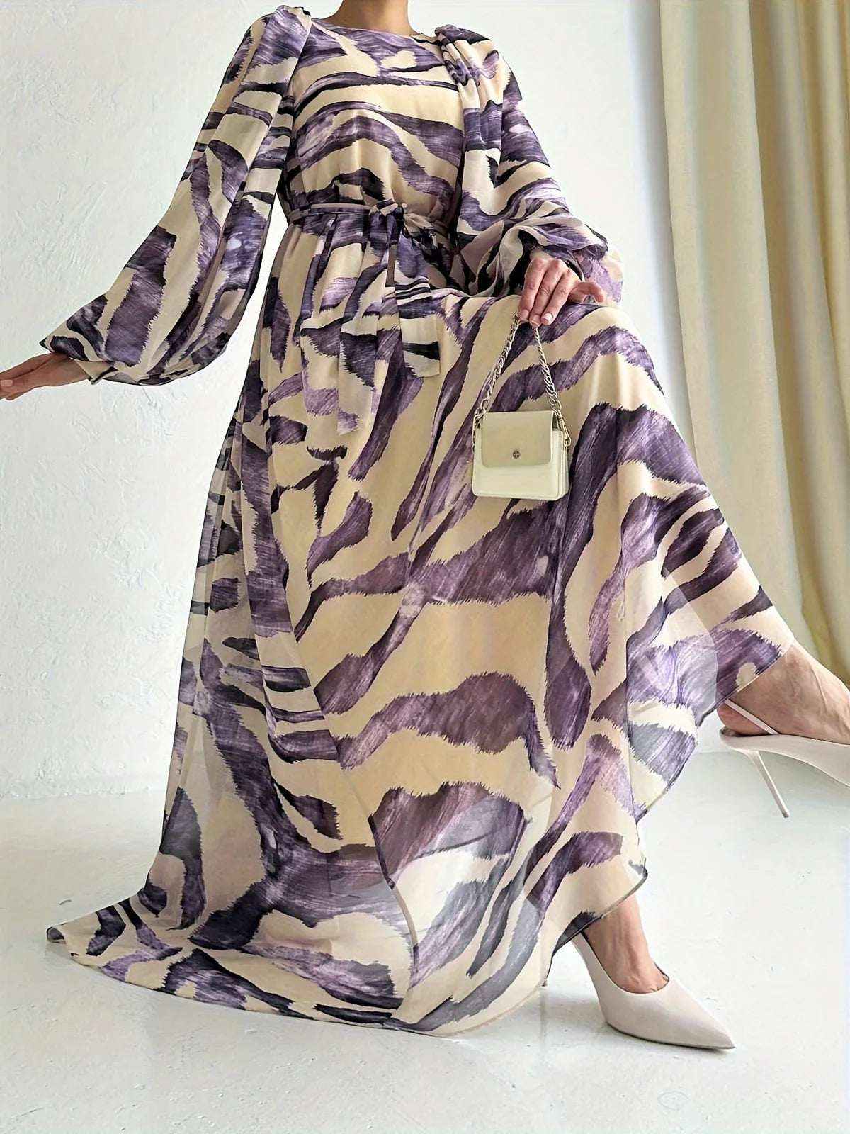 Elisire – Maxi abito in chiffon con stampa artistica