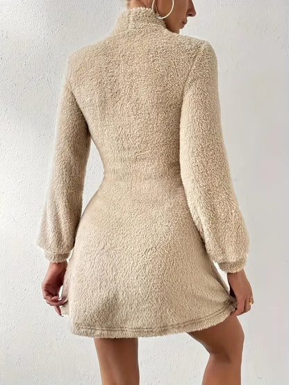 Laetitia – Abito in peluche a collo alto