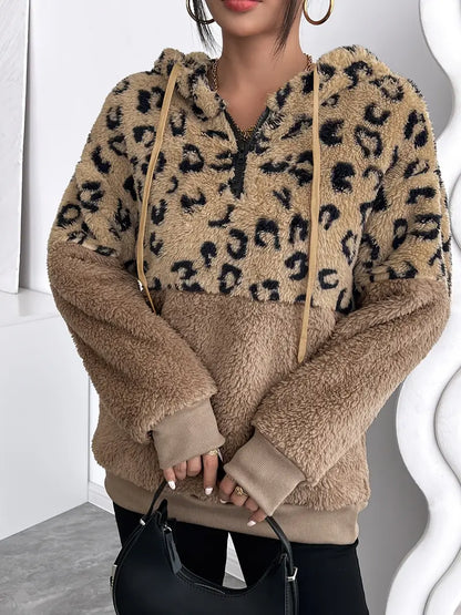 Barkha – Felpa in pile con stampa leopardata