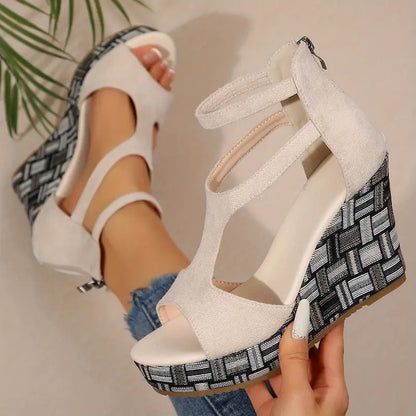 Marita – Sandali con zeppa e cinturino con plateau geometrico